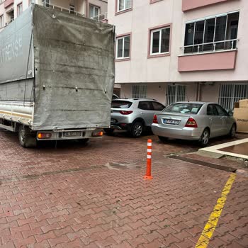 Vivense Teslimat Aracının Sorumsuz Parkı