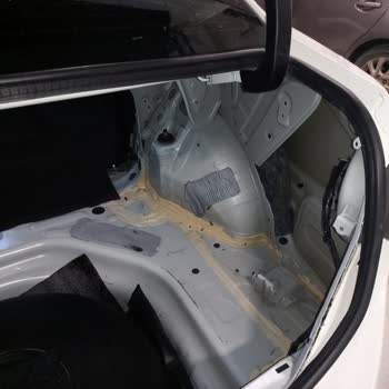 Toyota Corolla Bagaj Su Alıyor