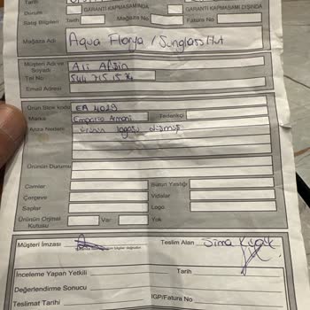 Sunglass Hut Gözlük Arması Düşmüş Ve Garanti Sayılmıyor