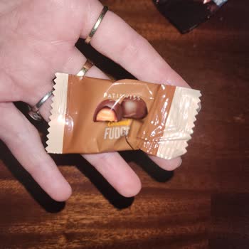 Patiswiss Caramel Fudge İçinden Boş Kapalı Ambalaj Çıktı