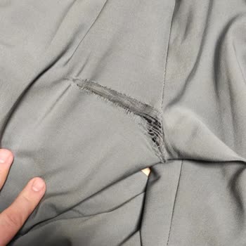 Kiğılı Pantolon Yırtılması Ve Müşteri Mağduriyeti