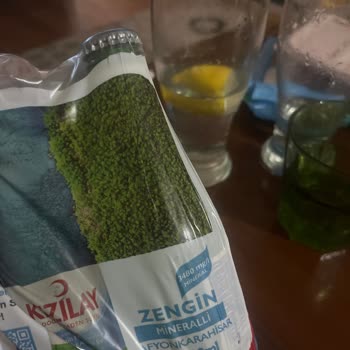 Yılların Maden Suyu Kızılay Maden Suyu İçecek