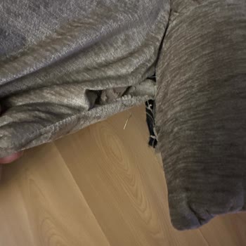 Yatsan'dan Aldığım Lazboy Koltuk Döşemesi 2 Haftada Parçalandı
