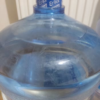 Erikli Su 6 Yıllık Damacana Bidonu