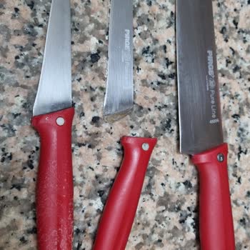 Pirge Bıçakları Kalitesiz Bıçak Seti: Kısa Sürede Kırılma Ve Soyulma