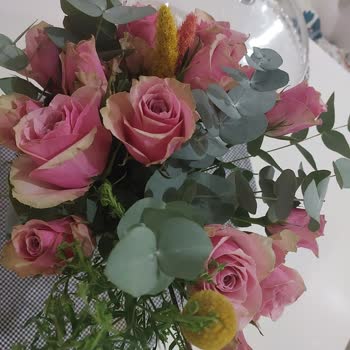 Bloom And Fresh Sitesinden Aldığım Çiçekle Gelen Çiçek Aynı Değil