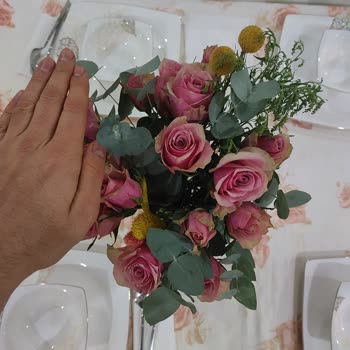 Bloom And Fresh Sitesinden Aldığım Çiçekle Gelen Çiçek Aynı Değil