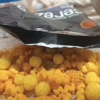 Çerezza Cipsin İçinden Kıl Çıktı