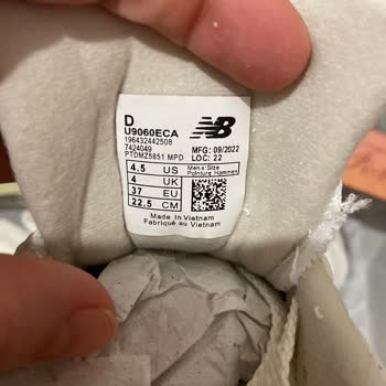 Kremlin Outlet Satıcı Hiçbir Şekilde Telefonlara Yazılanlara Geri Dönmüyor