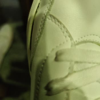 Nine West Marka 1 Haftada Yanları Açıldı