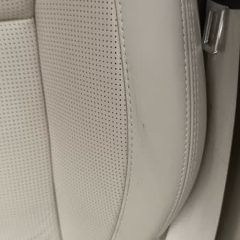 Volvo S60 Koltuk Derisi Arızası Ve Servisin Hatasını Kabul Etmemesi