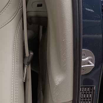 Volvo S60 Koltuk Derisi Arızası Ve Servisin Hatasını Kabul Etmemesi