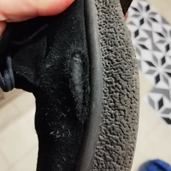 Pelinin Ayakkabıları 2 Ayda Yırtıldı