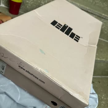 Elle Ayakkabı Kalitesiz Ve Yüksek Fiyatlı Marka