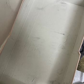 Elle Ayakkabı Kalitesiz Ve Yüksek Fiyatlı Marka