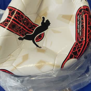 Intersport Puma Orbita Süper Beyaz Futbol Topu Farklı Geldi