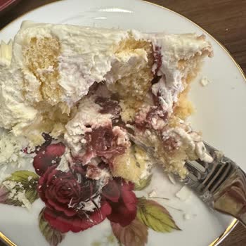 Mado Bursa Özlüce Şubesinin Müşterisine Saygısızca Davranışı