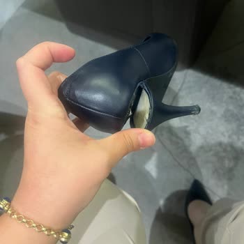 Nine West Mağazacılık Kalitesizliği