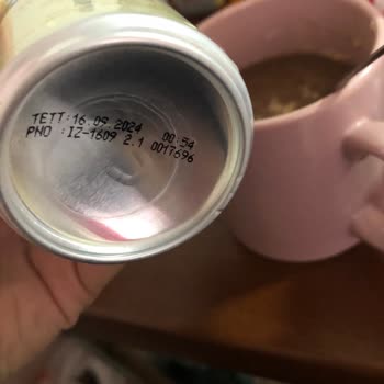 Obsesso Kahvede Beyaz Pütürler Var