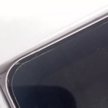 Teknosa Servisi Garantili Ürünü Yapmadı Ve Ekranı Kırıp Geri Verdi!.