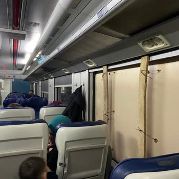 TCDD Camı Kırık Trenleri Kullanarak İnsanların Hayatını Hiçe Sayıyor