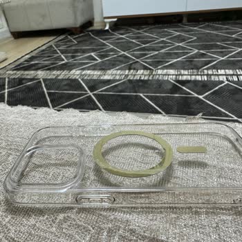 Yüksek Fiyata Satılan Kalitesiz Spigen Kılıf