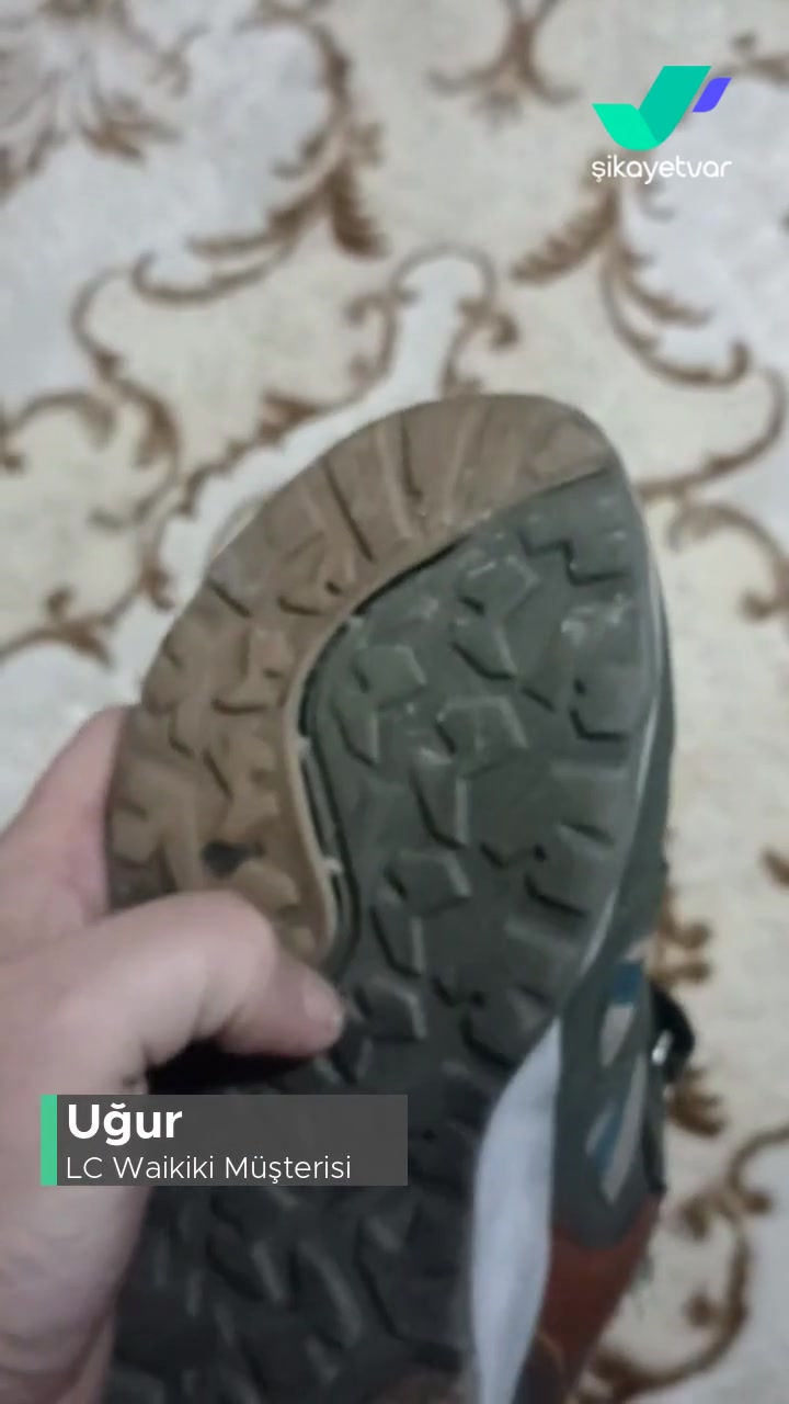 LCW&nbsp; Ayakkabı Tabanı Ayrıldı videonun kapak resmi