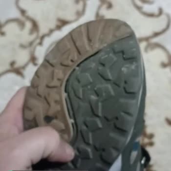 LCW Ayakkabı Tabanı Ayrıldı