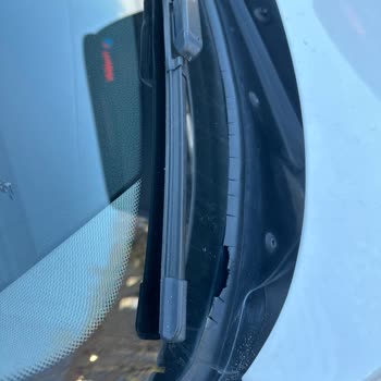 BMW Ön Cam Fitil Sorunu