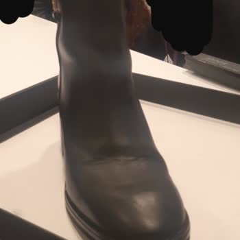 Boyner'in Kalitesiz Ayakkabı Satması