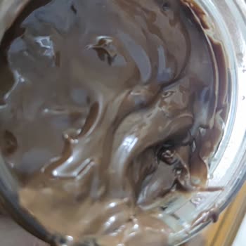 Nutella Kapağında Su Sürprizi Ve Akışkan Kıvam Hayal Kırıklığı