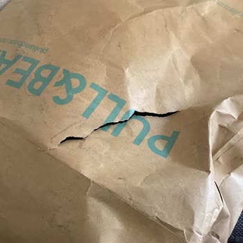 UPS Türkiye Kargo Paketimi Parçalamışlar