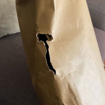 UPS Türkiye Kargo Paketimi Parçalamışlar