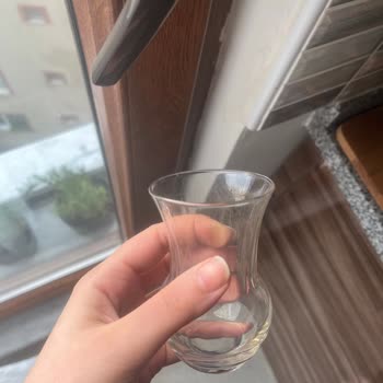 Arçelik Bulaşık Makinesi Sarı Lekeler Bırakıyor