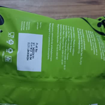 File Market Kalitesiz Fıstıklı Cipsler