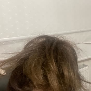 San Kuaför Kayseri Şubesi Hala Sarı Renklerim Duruyor Kafamda