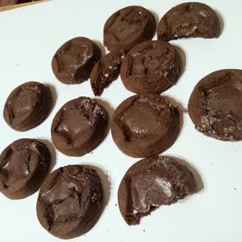 Biscolata Starz Bisküvisi Üzerinde Beyaz Noktalar Var