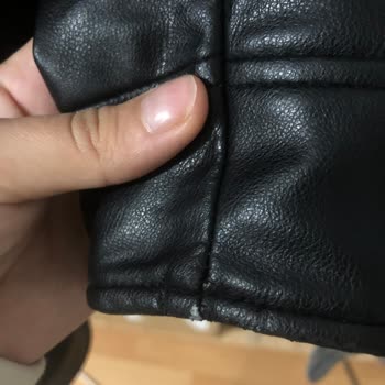 Zara Deri Ceket Dökülüyor