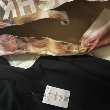 Bershka Kalitesiz Ürün Ve İlgisiz Müşteri Hizmetleri!