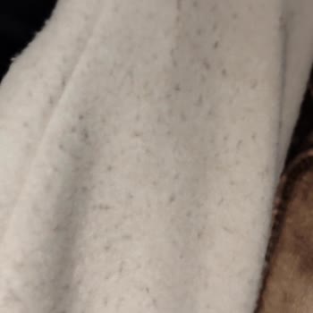 DeFacto Kaşe Kaban Tiftiklenmesi