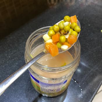 Bizim Vatan Konserve Garnitürün İçinden Arı Çıktı