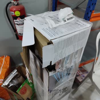 Dyson Hasarlı Kargo Ve Çözümsüz Müşteri Hizmetleri Sorunu