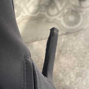 Zara Ayıplı Topuklu Çizme