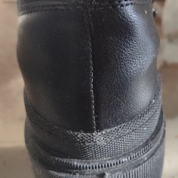 FLO Ayakkabı Ayakkabı Dikiş Hatası Ve Müşteri Değişim Talebi