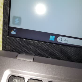 Asus Bilgisayar KVK Yetkili Servisi Tüketiciyi Mağdur Ediyor