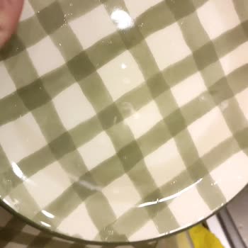 Vivense Verde Pasta Tabağı İçine Su Alıyor