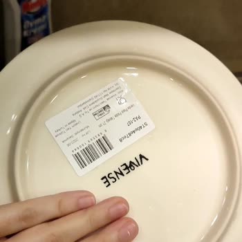 Vivense Verde Pasta Tabağı İçine Su Alıyor