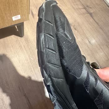 Salomon Ayakkabı Ünlü Markanın Ayakkabısının Kısa Sürede Deforme Olması