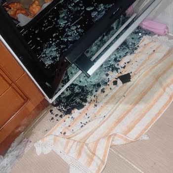 Alpina Ankastre Fırın İç Cam Patlaması