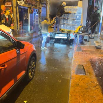 A101 Beyoğlu'ndaki Marketin Mal İndirme Saatleri Ve Trafik Sorunu